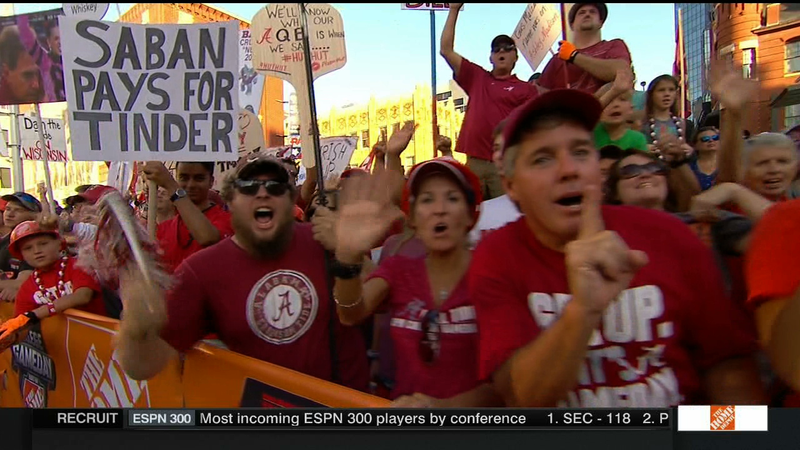 Illustration for article titled Cowherd's Hair: Your College GameDay Sign Roundup